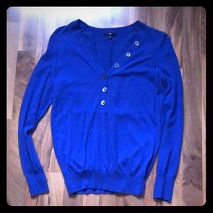 Gap blue half button sweater small